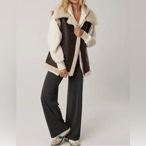 NWT Offline by Aerie Faux Leather Sherpa Vest Brown SZ M L XL W/Pocket Zip Close